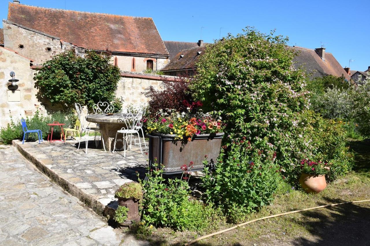 Souvigny Le Gite Clos Monade מראה חיצוני תמונה